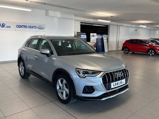 AUDI Q3 35 TDI S tronic Business Advanced