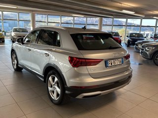 AUDI Q3 35 TDI S tronic Business Advanced