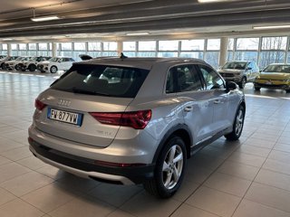 AUDI Q3 35 TDI S tronic Business Advanced