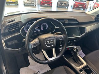 AUDI Q3 35 TDI S tronic Business Advanced