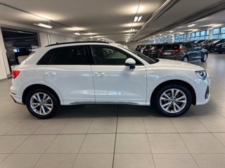 AUDI Q3 35 TFSI S tronic S line edition