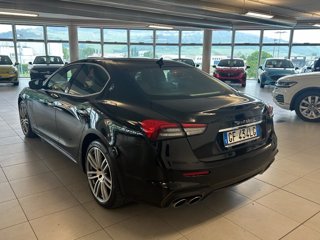 MASERATI Ghibli L4 330 CV MHEV Gransport