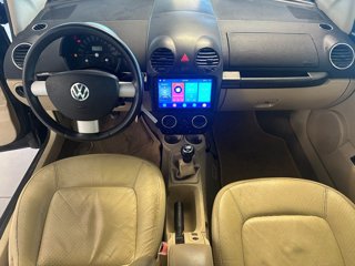 VOLKSWAGEN New Cabriolet Beetle 1.6 Cabrio