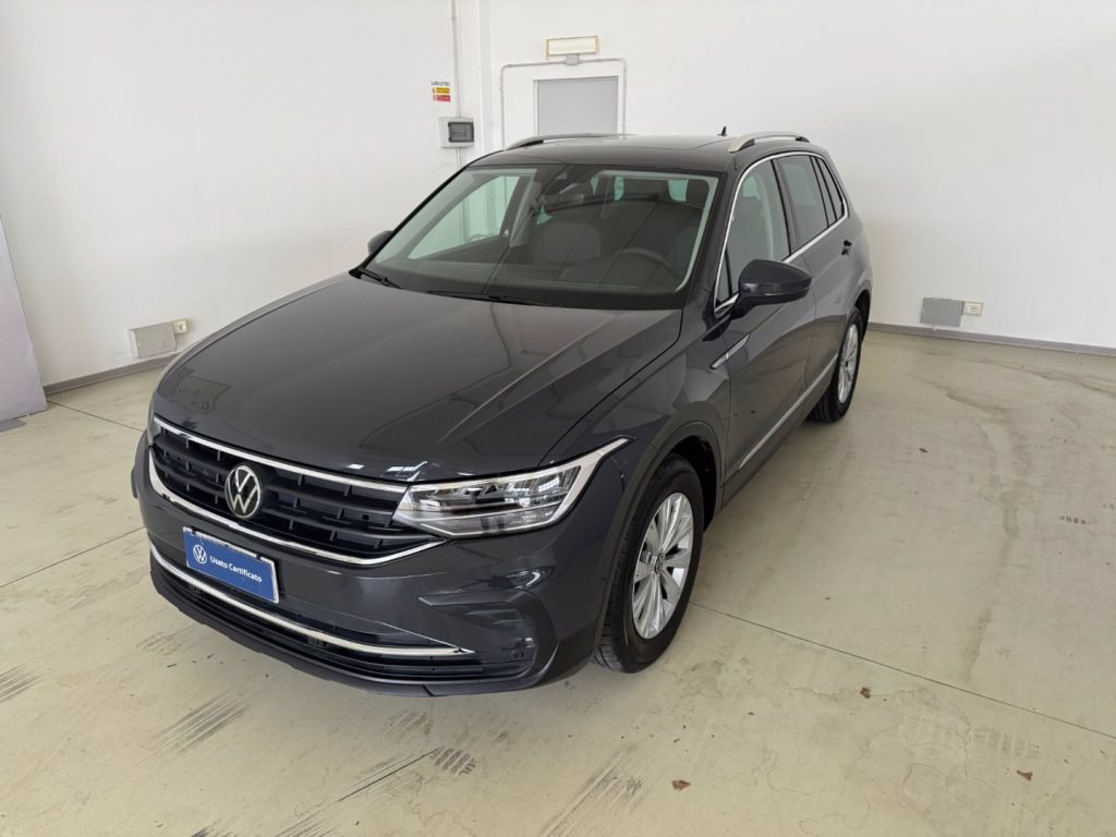 VOLKSWAGEN Tiguan 1.5 TSI ACT Life
