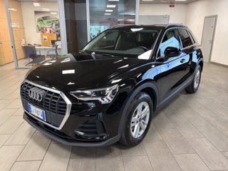 AUDI Q3 35 TDI quattro S tronic Business