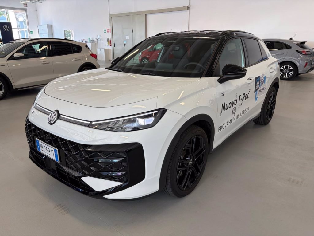 VOLKSWAGEN T-Roc 1.5 eTSI ACT 150 CV DSG R-Line