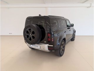 LAND ROVER Defender 110 3.0D I6 250 CV AWD Auto S
