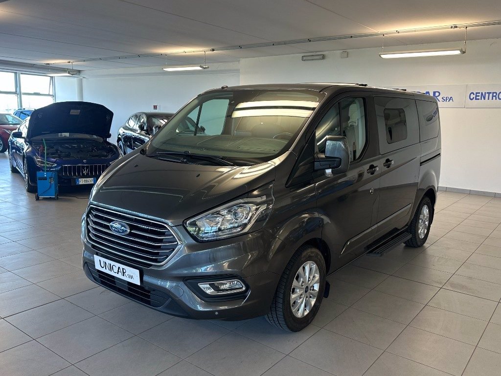 FORD Tourneo Custom 320 2.0 TDCi 170CV aut. PC Titanium