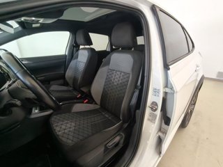 VOLKSWAGEN Taigo 1.5 TSI ACT 150 CV DSG R-Line