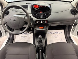 RENAULT Twingo 1.2 16V Night&Day