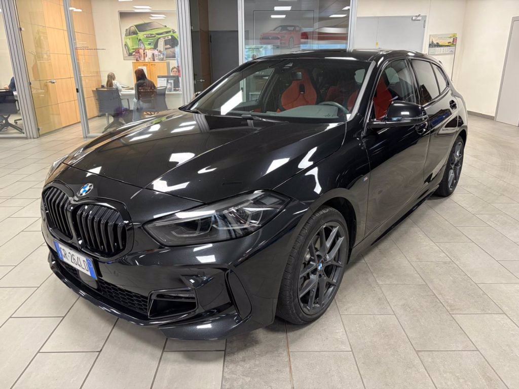 BMW 116d 5p. Msport